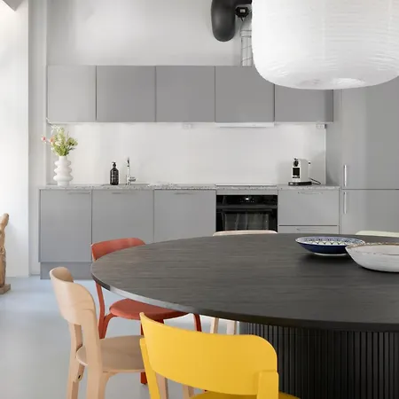 Lovely Apartments In Cozy Neighborhood شقة فندقية 4*