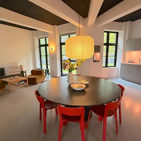 Lejlighedshotel Lovely In Cozy Neighborhood 4*