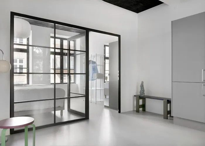 No186 By Daniel&jacob's