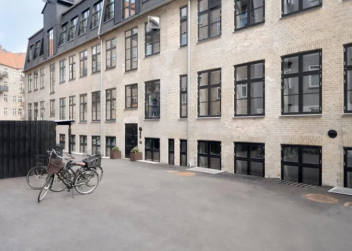 No186 By Daniel&jacob's